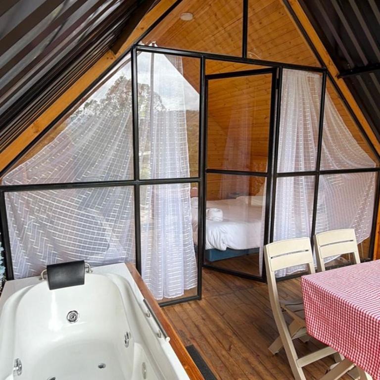 Ecocabañas ByB Cabaña de lujo con jacuzzi y vista a la montaña - Chalet - 3