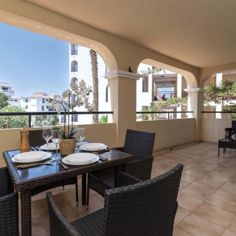 Castle Harbour 41A - One Bed - Apartment - 3