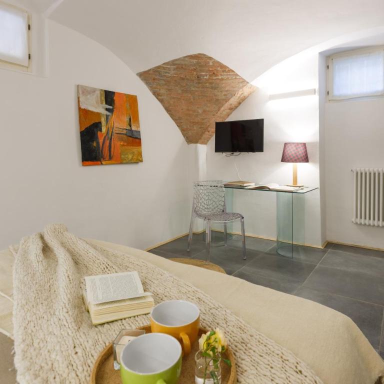 Modern two-room apartment behind Ducal Palace - One-Bedroom Apartment - 2