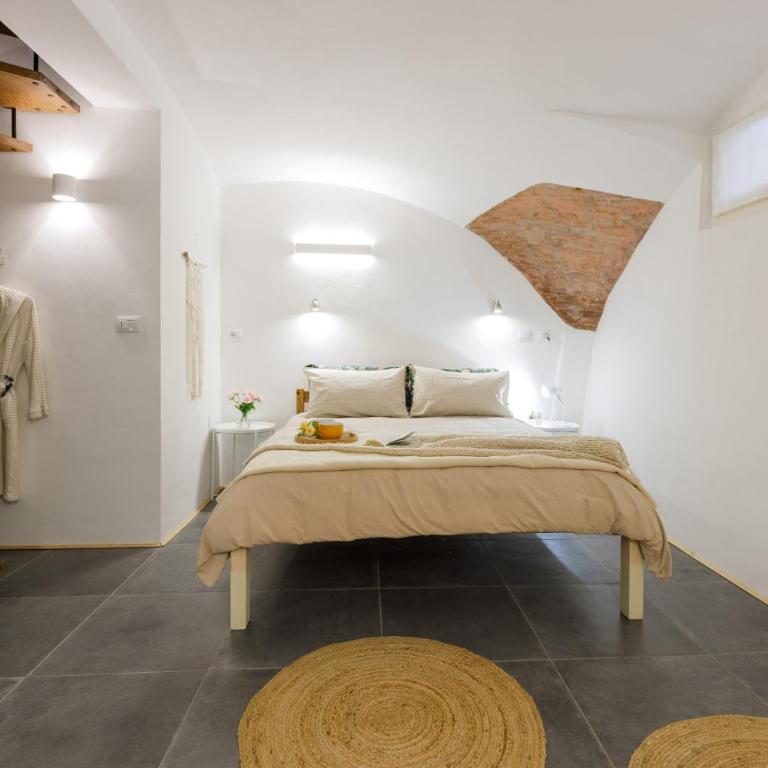 Modern two-room apartment behind Ducal Palace - One-Bedroom Apartment - 9