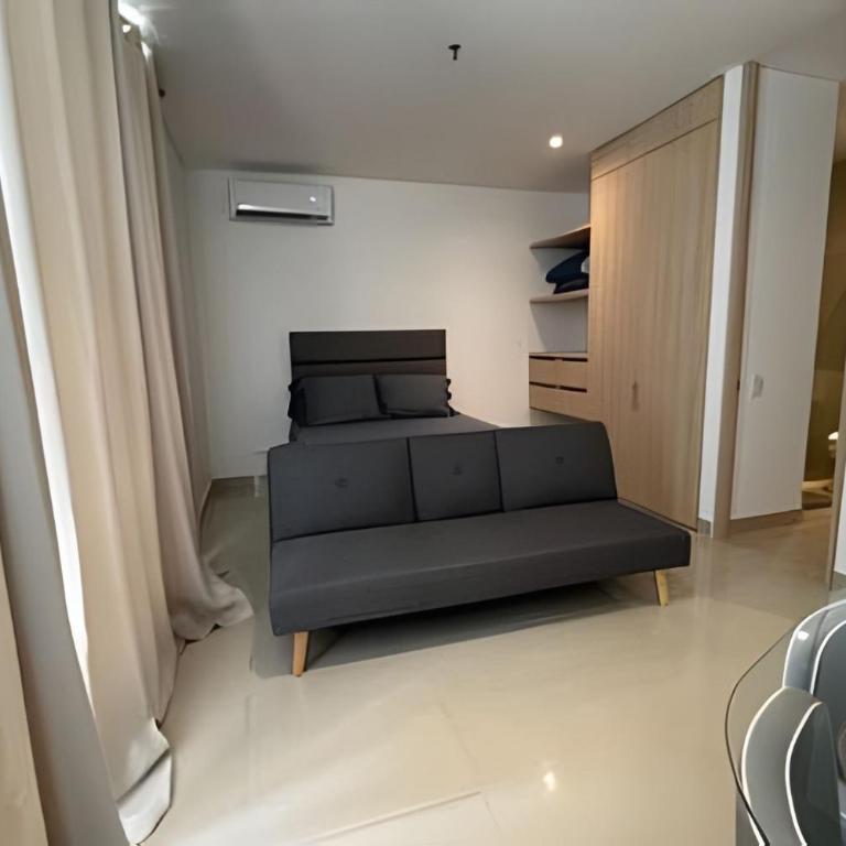 Eira by Colproperty Management - Studio with Balcony - 8
