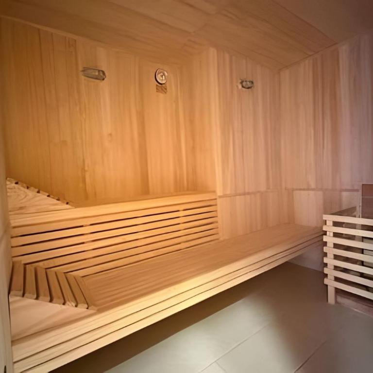 Eira by Colproperty Management - Studio with Balcony - 4