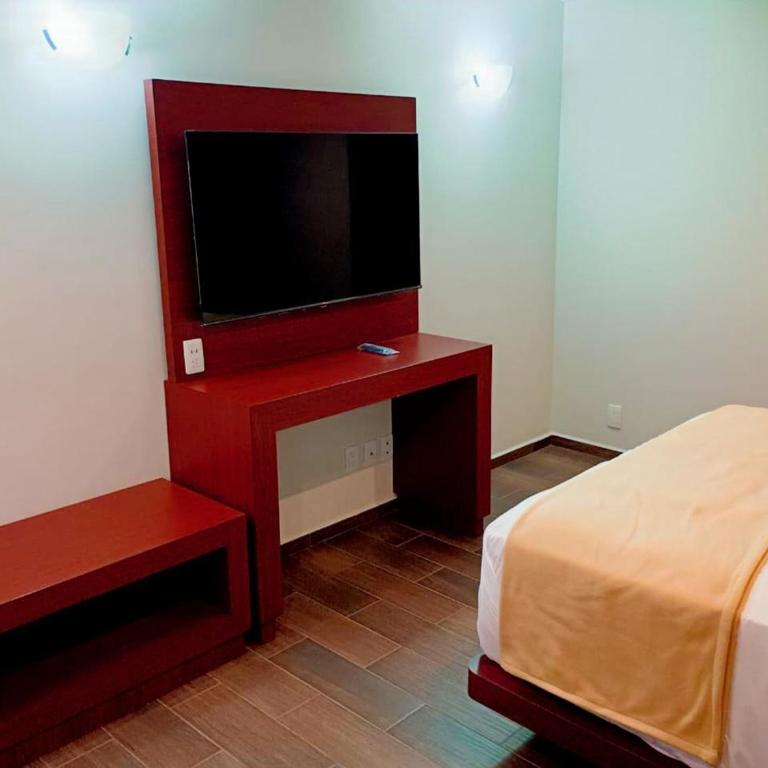 Hotel Kavia Lagunilla CDMX - Habitación con cama grande - 10