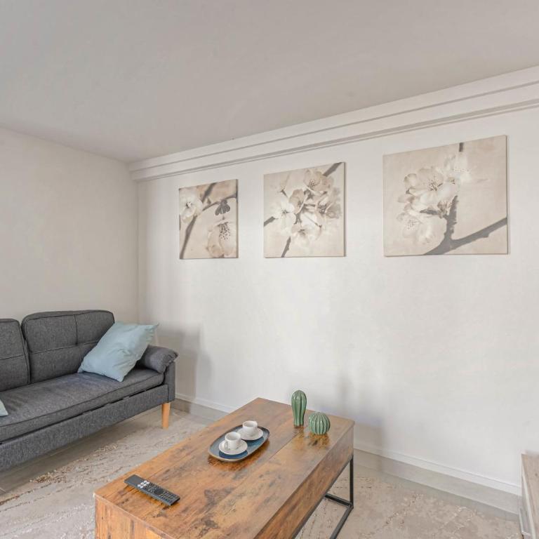 Atypique et reposant avec clim - Apartment - 10