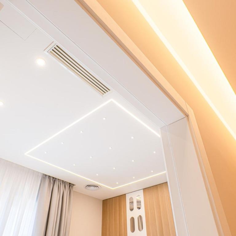 Palazzo Coppola - Exclusive Rooms - Zimmer mit Queensize-Bett und Balkon - 12
