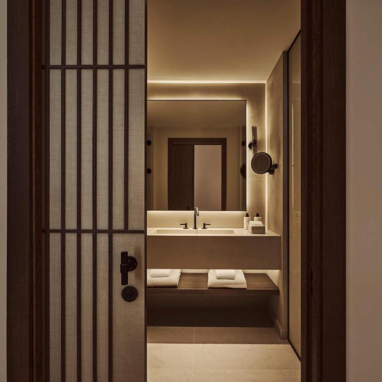 Nobu Hotel Madrid - Habitación Doble Deluxe con vistas a la ciudad - 1 o 2 camas - 5
