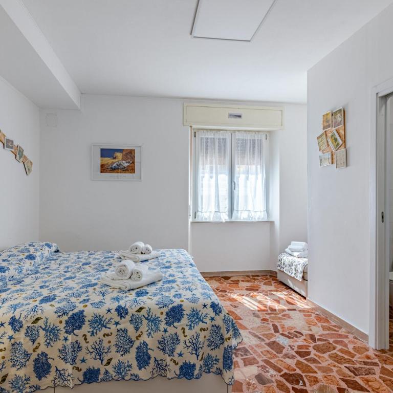 da Paola - Group Getaway - Bright Flat with Balcony WiFi & AC - Private internal Parking for motorbikes and bikes - Appartamento con 3 Camere da Letto - 30