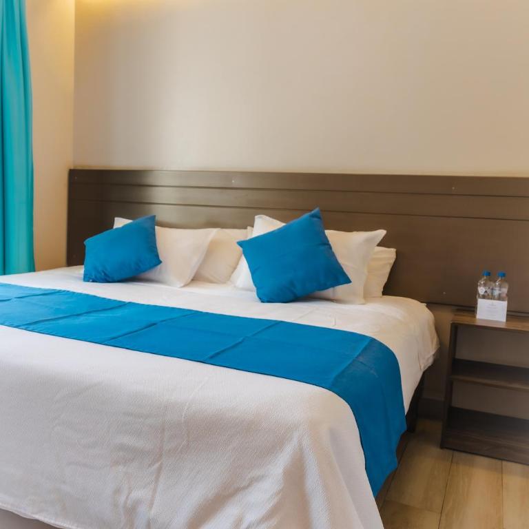 Xperience Hotel - Triple Room with Pool View - 6