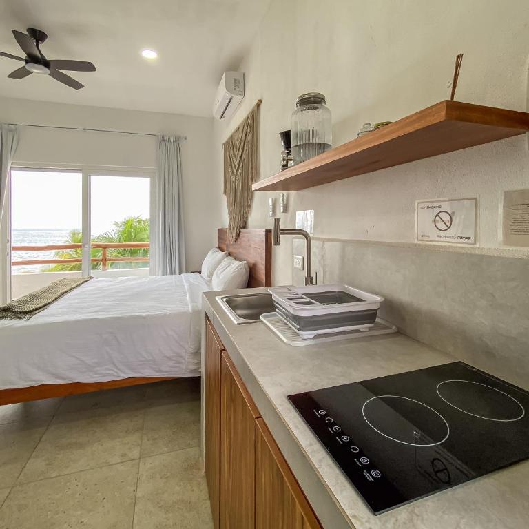Arenika Beachfront Villa & Rooms - Estudio Deluxe con cama grande - 5