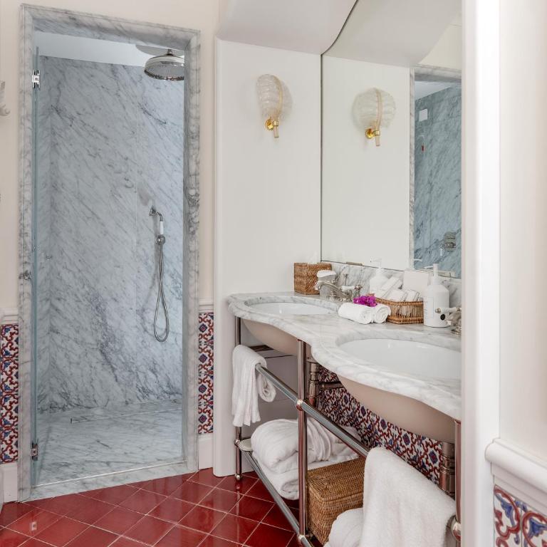 Villa Helios Capri - Capri Suite with City View and Partial Sea View - 3