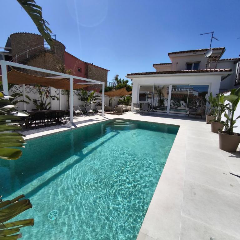 Villa avec piscine à 2 pas de la mer - Villa mit privatem Pool - 1