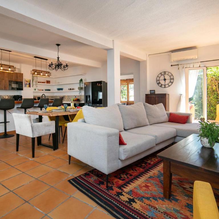 Altea Old Town Gem with Panoramic Sea Views and Garden - Casa Unifamiliar de 3 dormitorios - 26