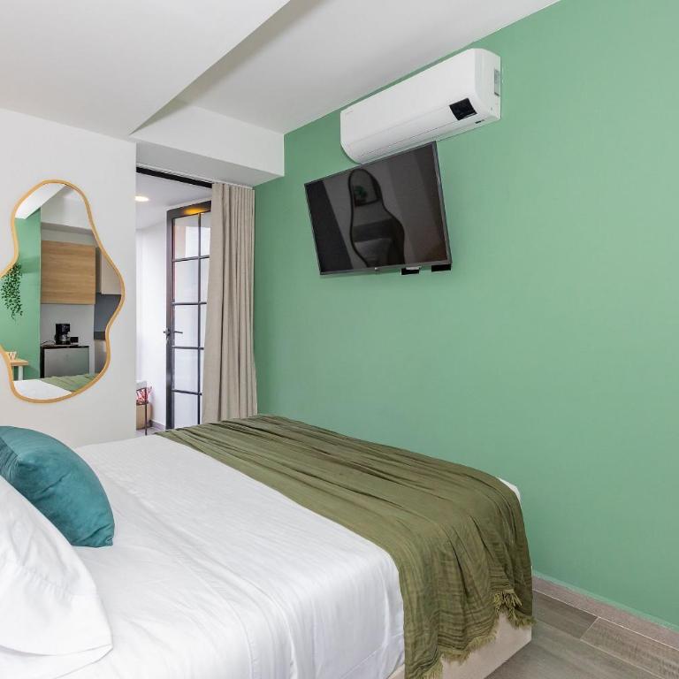 Bit Building - One-Bedroom Apartment with View - 4