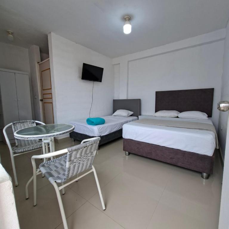 Hospedaje Paraaco - Habitación Doble con baño privado - 2 camas - 4