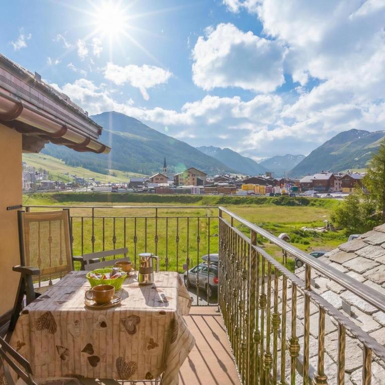 Danubio - Happy Rentals - Appartamento con Vista Montagna - 2