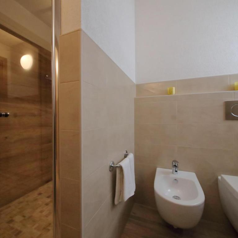 Reno - Happy Rentals - Appartamento con Vista Montagna - 11