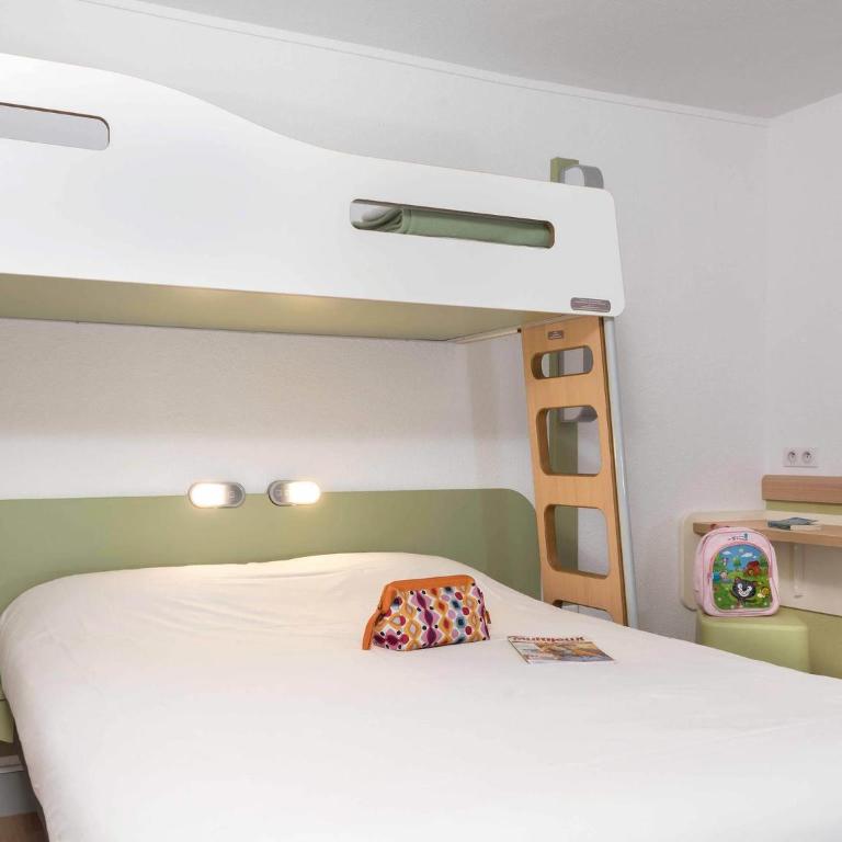 Ibis Budget Béziers Est La Giniesse - Chambre Triple - 1