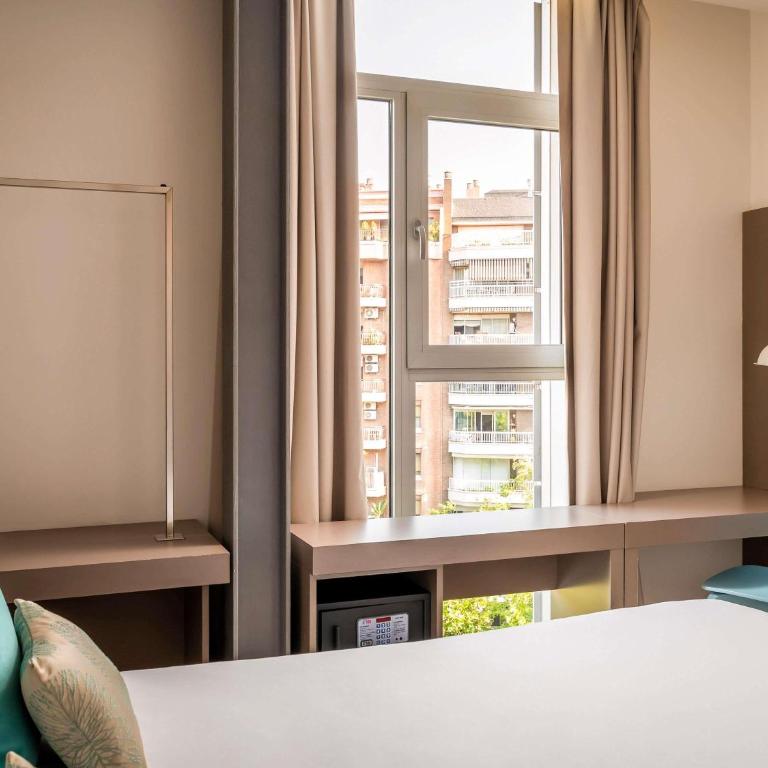 ibis Styles Barcelona Centre - Habitación Doble Estándar - 5