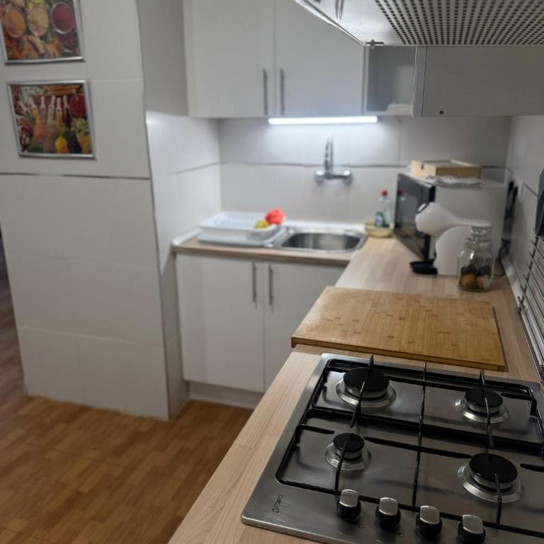 Apartamento cerca de la Ciudad de las Ciencias - Appartement - 22
