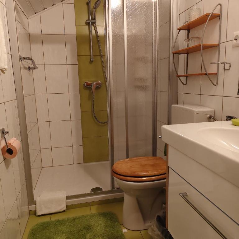 Blumenpension Strauss - Ferienwohnungen - Apartment mit 2 Schlafzimmern - 7