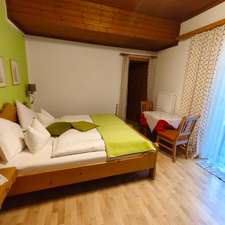 Blumenpension Strauss - Ferienwohnungen - Apartment mit 2 Schlafzimmern - 13