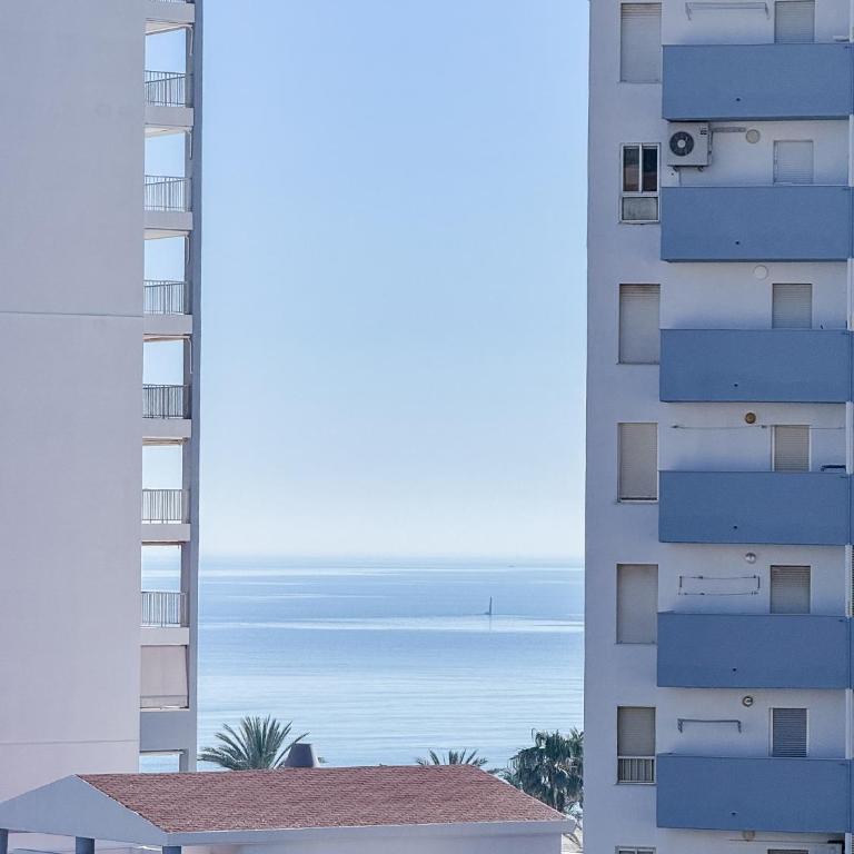 NUEVO, a 70 metros de la playa y con vistas al mar - Two-Bedroom Apartment - 2