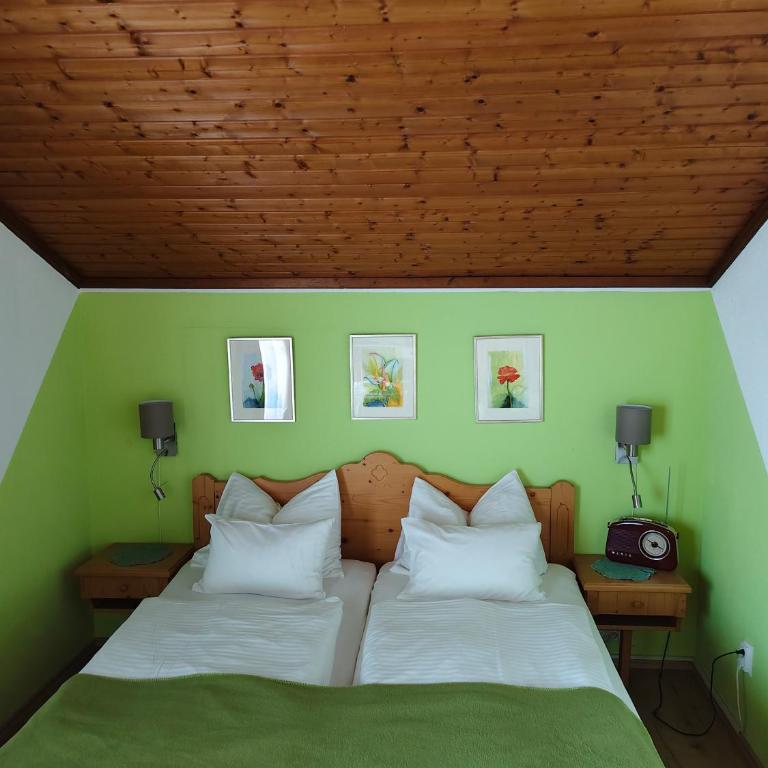 Blumenpension Strauss - Ferienwohnungen - Studio mit Balkon - 16