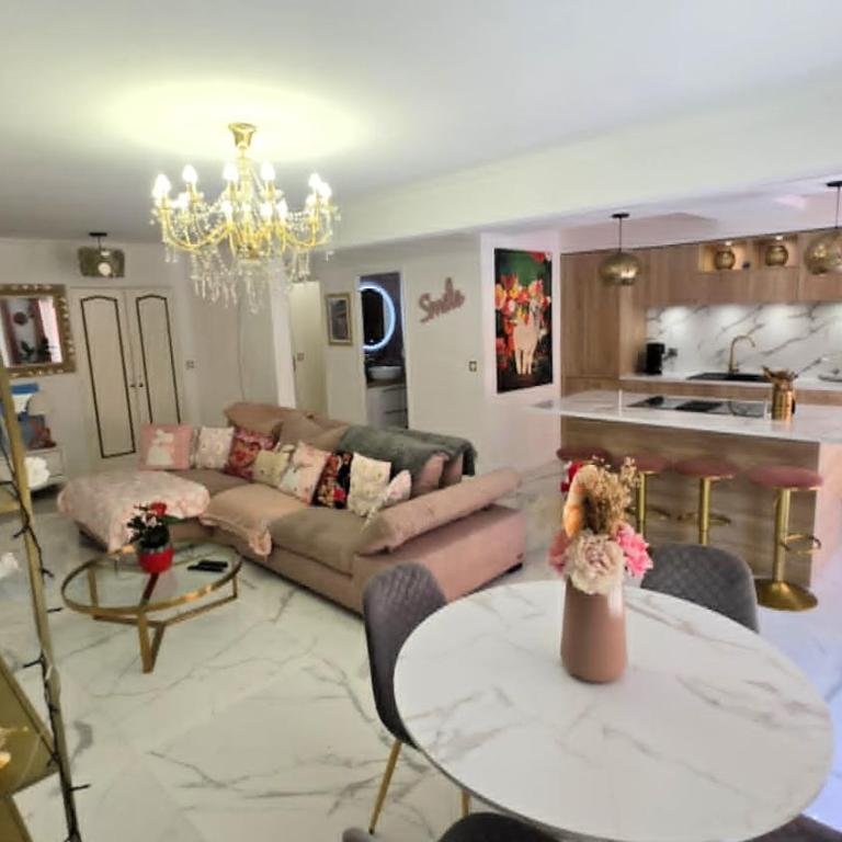 Superbe 2 pièces avec terrasse - Port de Nice - Appartement 1 Chambre - 3