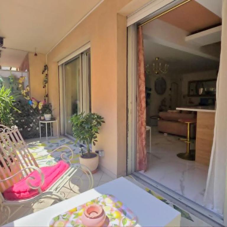 Superbe 2 pièces avec terrasse - Port de Nice - Appartement 1 Chambre - 1