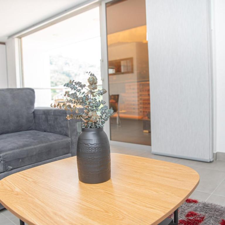 Ginebra central laureles estadio - Three-Bedroom Apartment - 23
