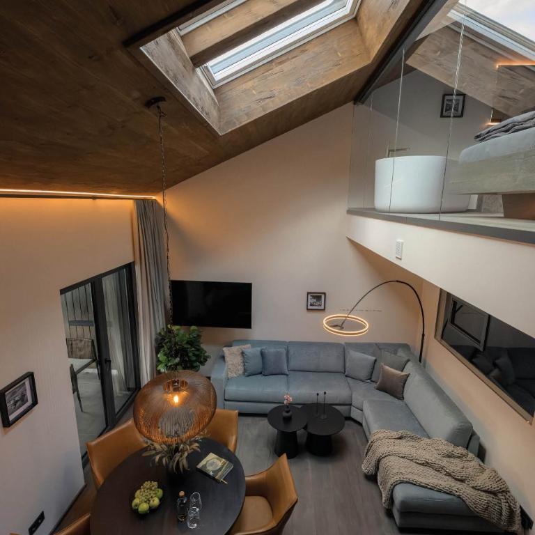 LIVALPIN mybase AURA - Duplex Apartment - 1