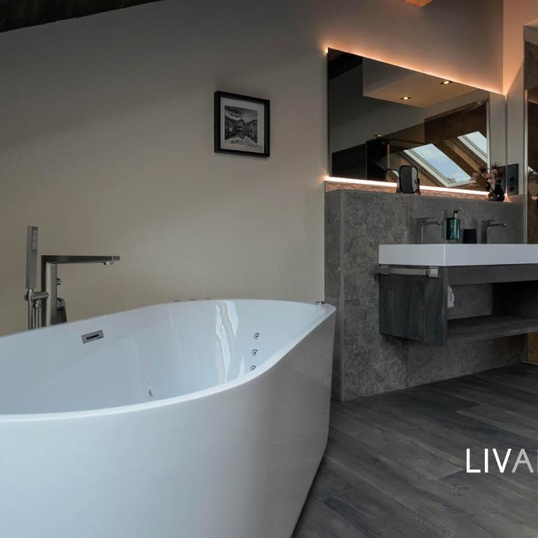 LIVALPIN mybase AURA - Duplex Apartment - 16