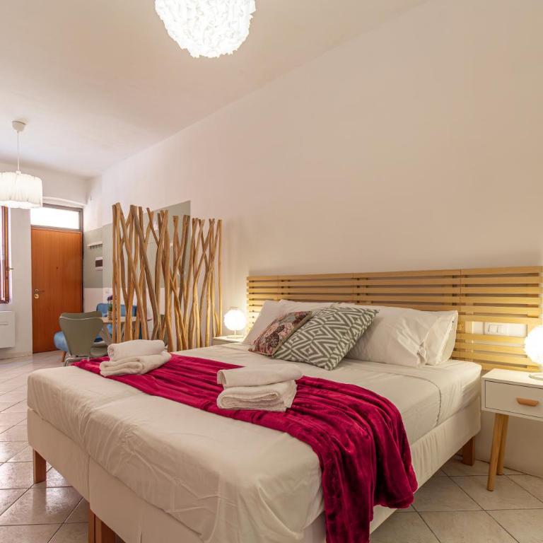 FamilyBO Apartments Ferrara Centro - Deluxe Apartment - 1