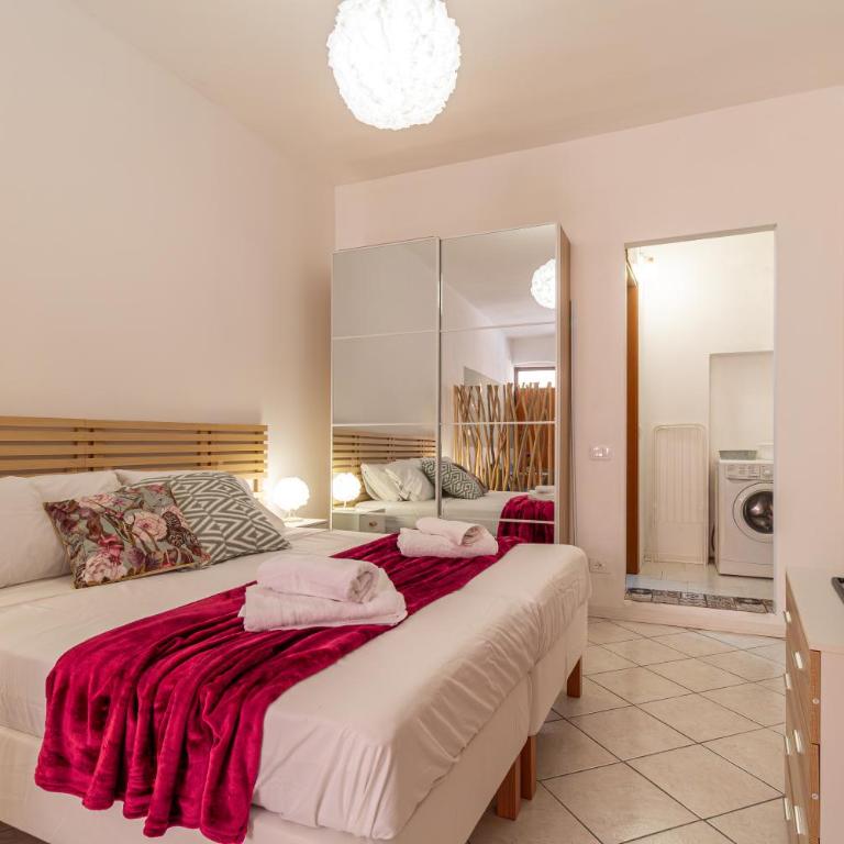 FamilyBO Apartments Ferrara Centro - Deluxe Apartment - 38