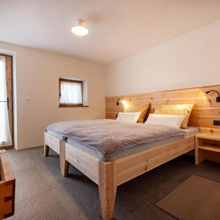 Hofer Hitt Rooms Apartments - Apartment mit 1 Schlafzimmer und Gartenblick - 1