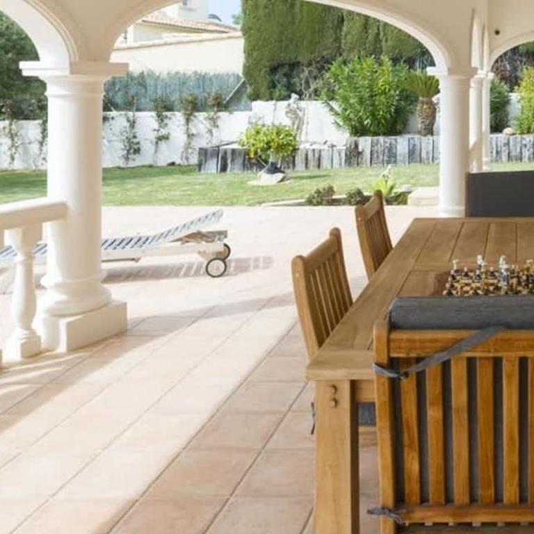Villa in the prestigious area of Balcon al Mar - Villa - 2