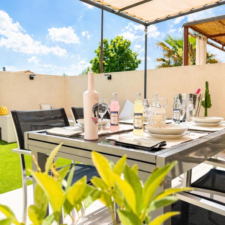 Villa CAROLINA - Jardin privé et confort proche du centre ville - Maison de Vacances - 3