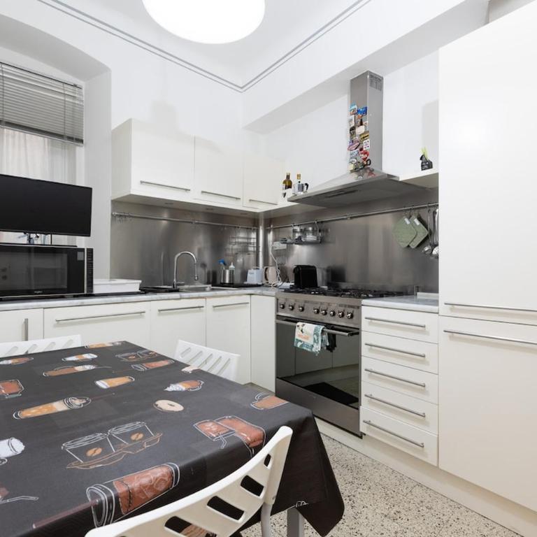 FibraWiFi Netflix Rifugio Revoltella Apartment - Appartamento con 3 Camere da Letto - 16