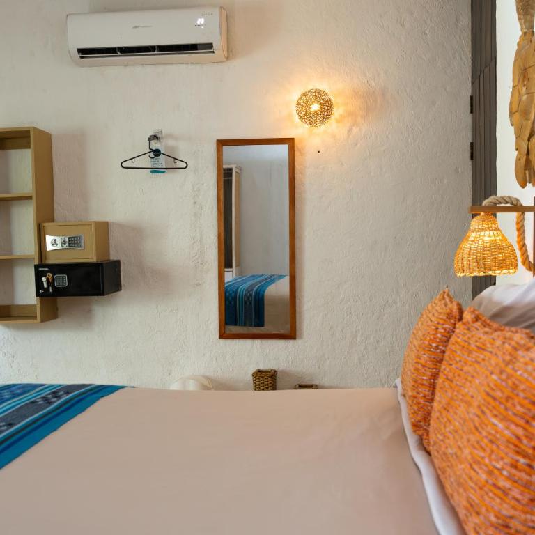 Hotel Isla Real - Suite with Sea View - 9