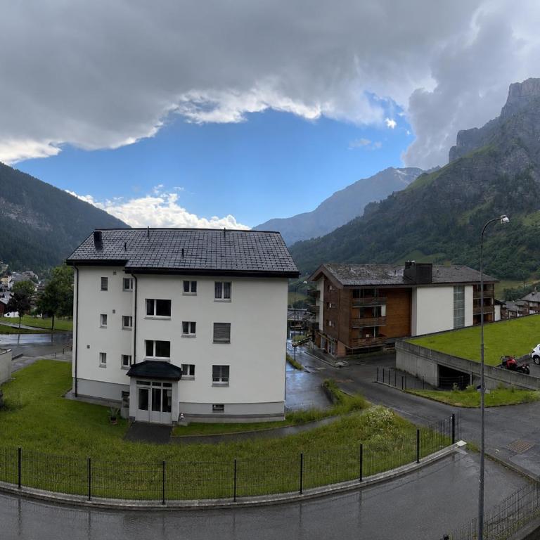 Residenz Siesta Leukerbad - Apartment mit Aussicht und Balkon - 8