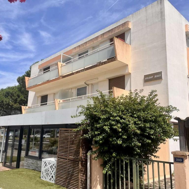 Appartement rénové 1 chambre à Cavalaire, proche plage, climatisé avec parking - FR-1-226B-107 - Appartement - 13