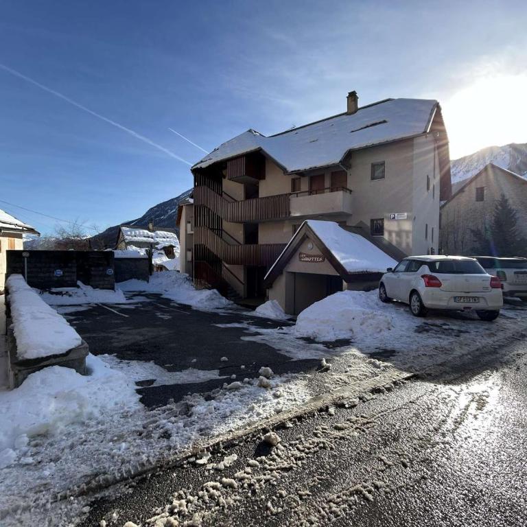 Appartement lumineux 2 pièces cabine au Monêtier-les-Bains, proche pistes, avec parking - FR-1-330F-239 - Appartement - 22