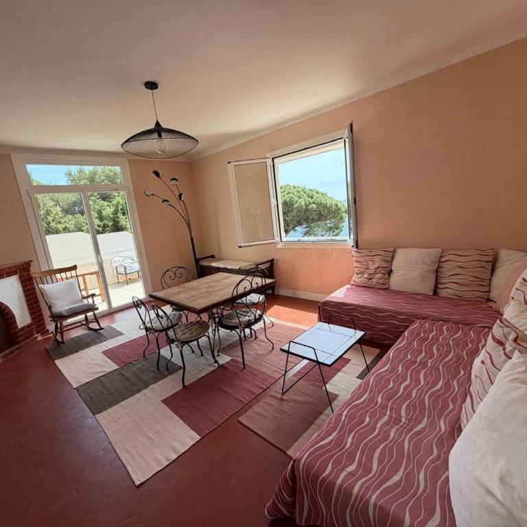 Appartement T3 75m², 2 terrasses avec accès direct aux calanques, WIFI, parking privatif - FR-1-100-147 - Appartement (5 Adultes) - 8