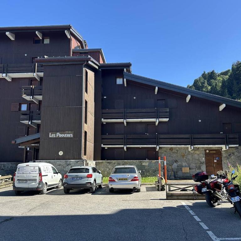 Méribel Mottaret: Apt 6 pers, balcon, casier skis, ascenseur, animaux admis - FR-1-355-33 - Appartement (5 Adultes) - 16