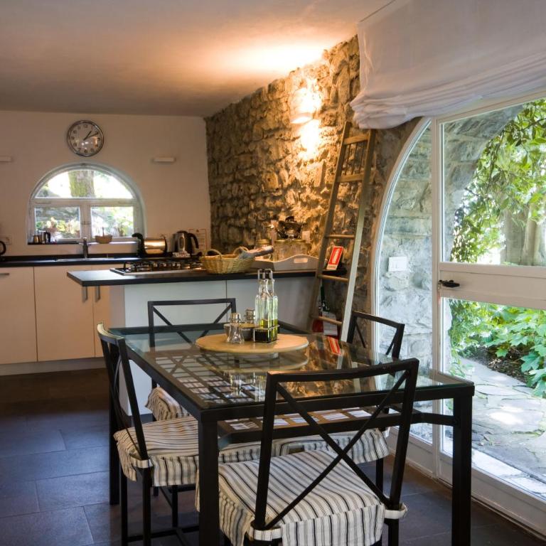Agriturismo Castello di Vezio - Appartamento con 2 Camere da Letto - 4