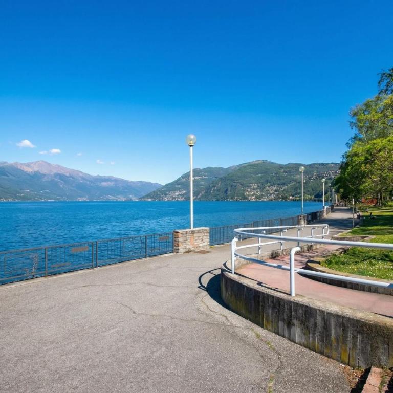 Residenza Gardenia - Lake View Balcony Apartment in Luino Center - Happy Rentals - Apartment mit Balkon - 23