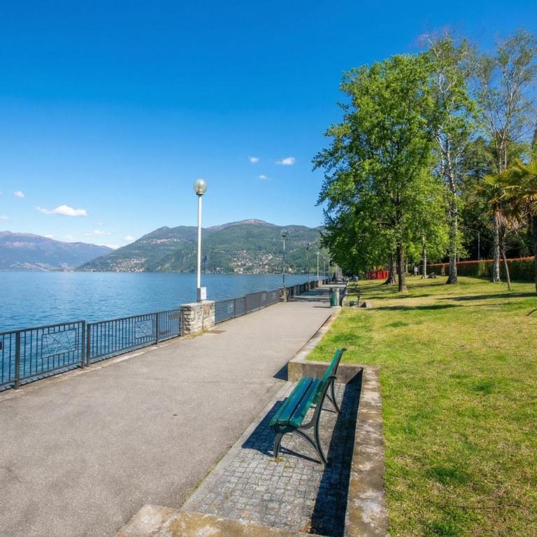 Residenza Gardenia - Lake View Balcony Apartment in Luino Center - Happy Rentals - Apartment mit Balkon - 24