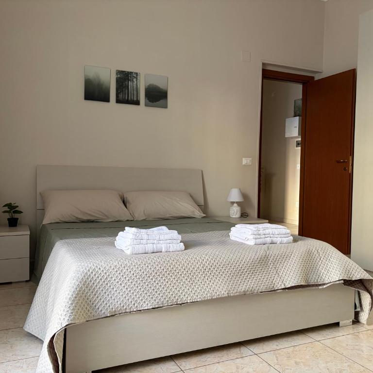 REDS Apartment - One-Bedroom Apartment - 1
