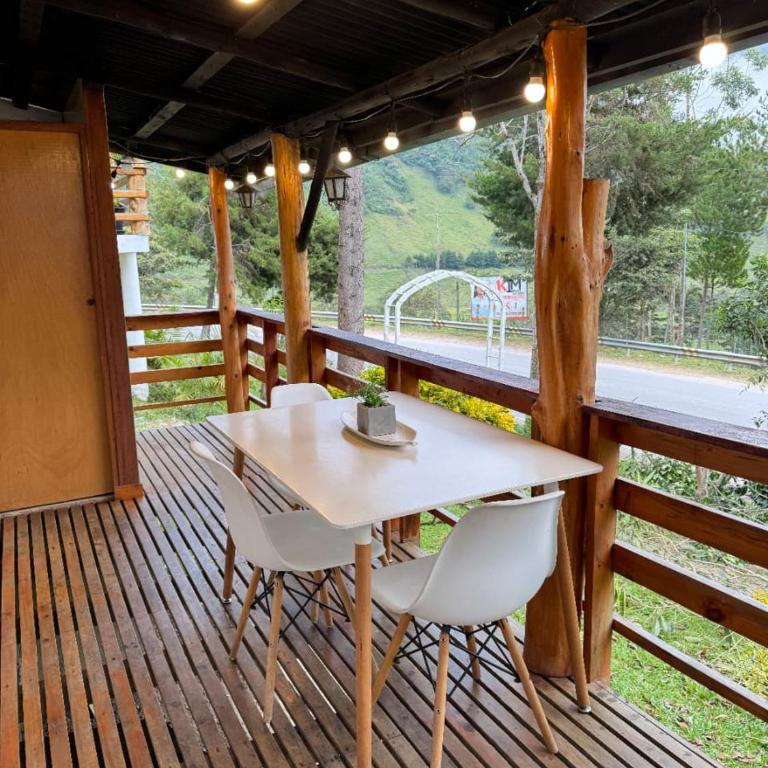 Cabaña con linda vista en Oxapampa - One-Bedroom Chalet - 5