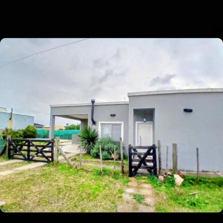 Danci - One-Bedroom House - 2